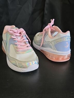 Girls' Iridescent Silver and Pink Air-Cushion Sneakers